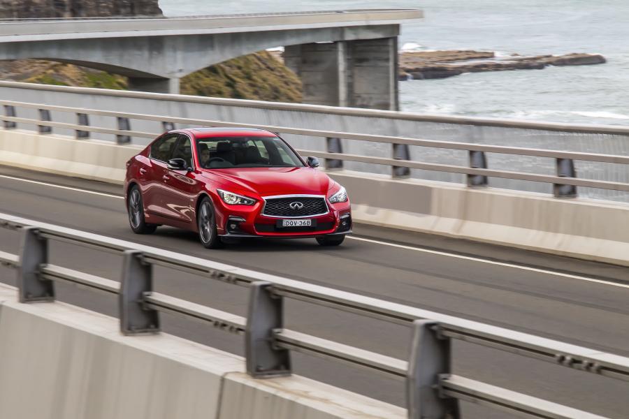  Infiniti Q50S Red Sport (V37) 2017 года  (AU) (фото 8 из 27)